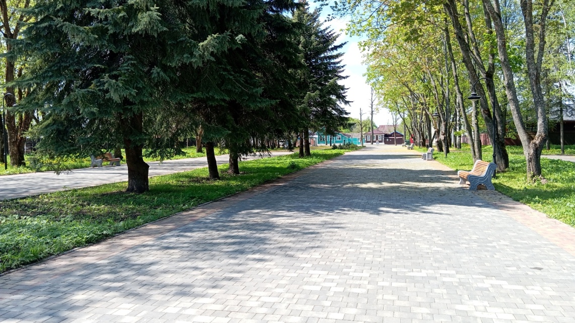 парк 950-летия Суздаля выход на центральную улицу Ленина